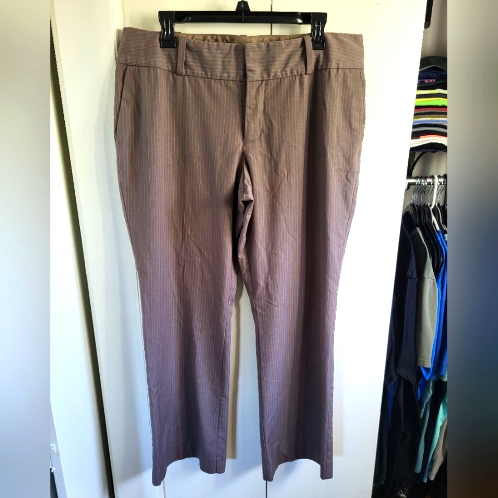 Women's boot leg work pants Size 12